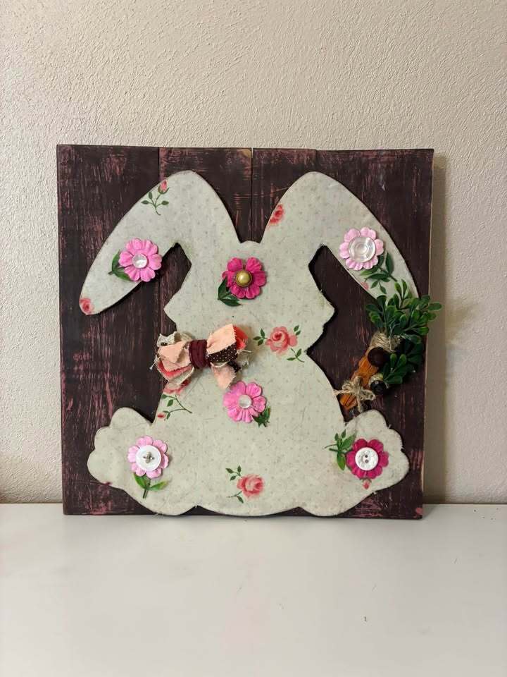 Handmade Easter Bunny Wall Decor – Rustic Spring Bunny Sign – Floral Design
