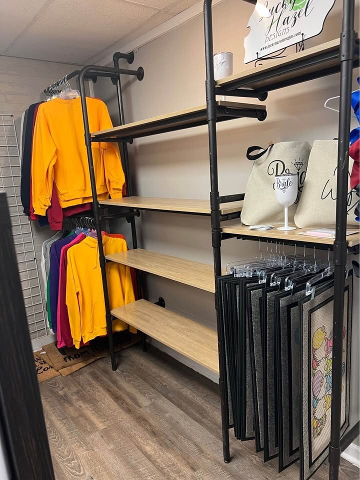 Boutique Vintage Full Outrigger Display System Kit #2 – Shelf-Heavy Retail Package