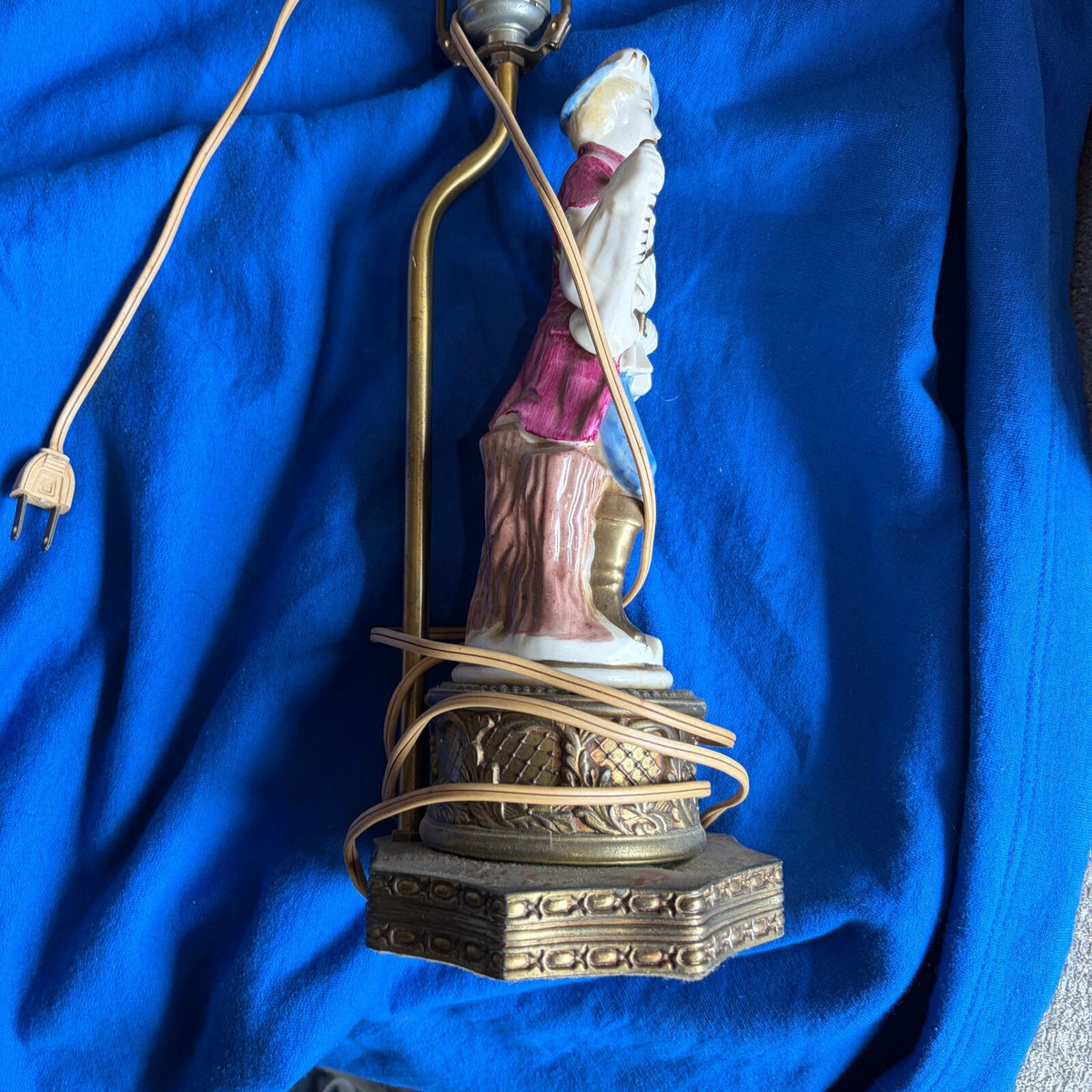 Vintage Porcelain Musician Horn Player Figural Table Lamp Ornate Brass Base