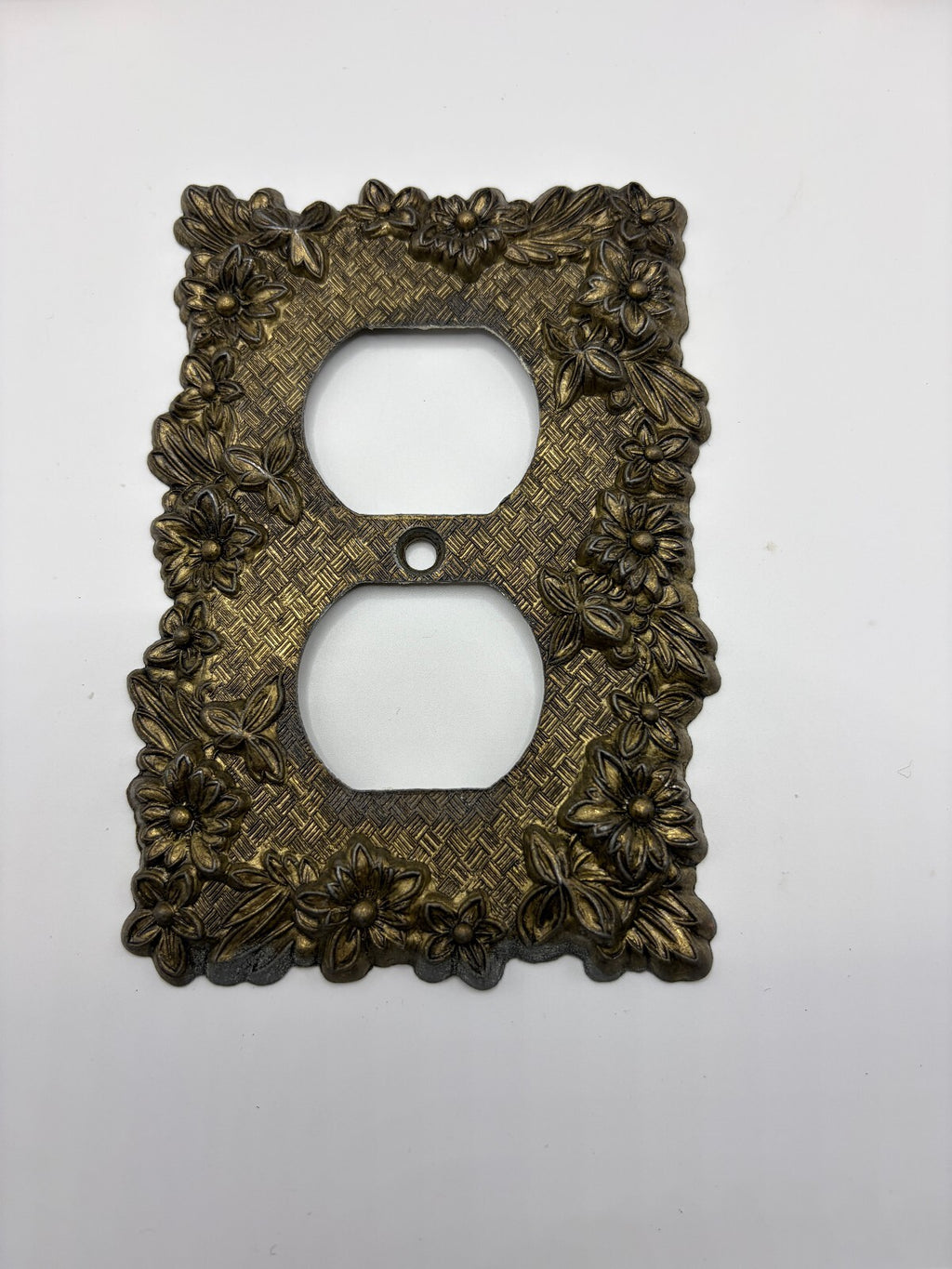 1967-68 American Tack 75D 75T Floral Outlet Switch Plates Brass Tone Lot 6