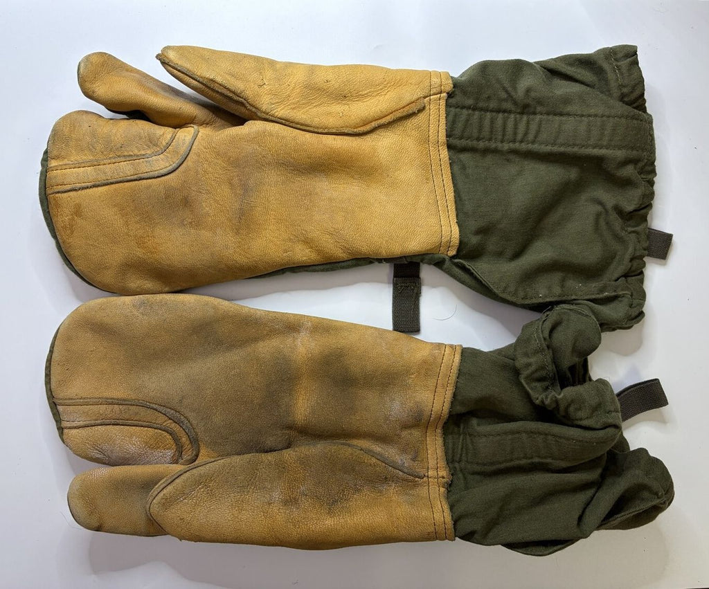 USGI M-1965 Trigger Finger Cold Weather Mitten Shells Liners Large 1983