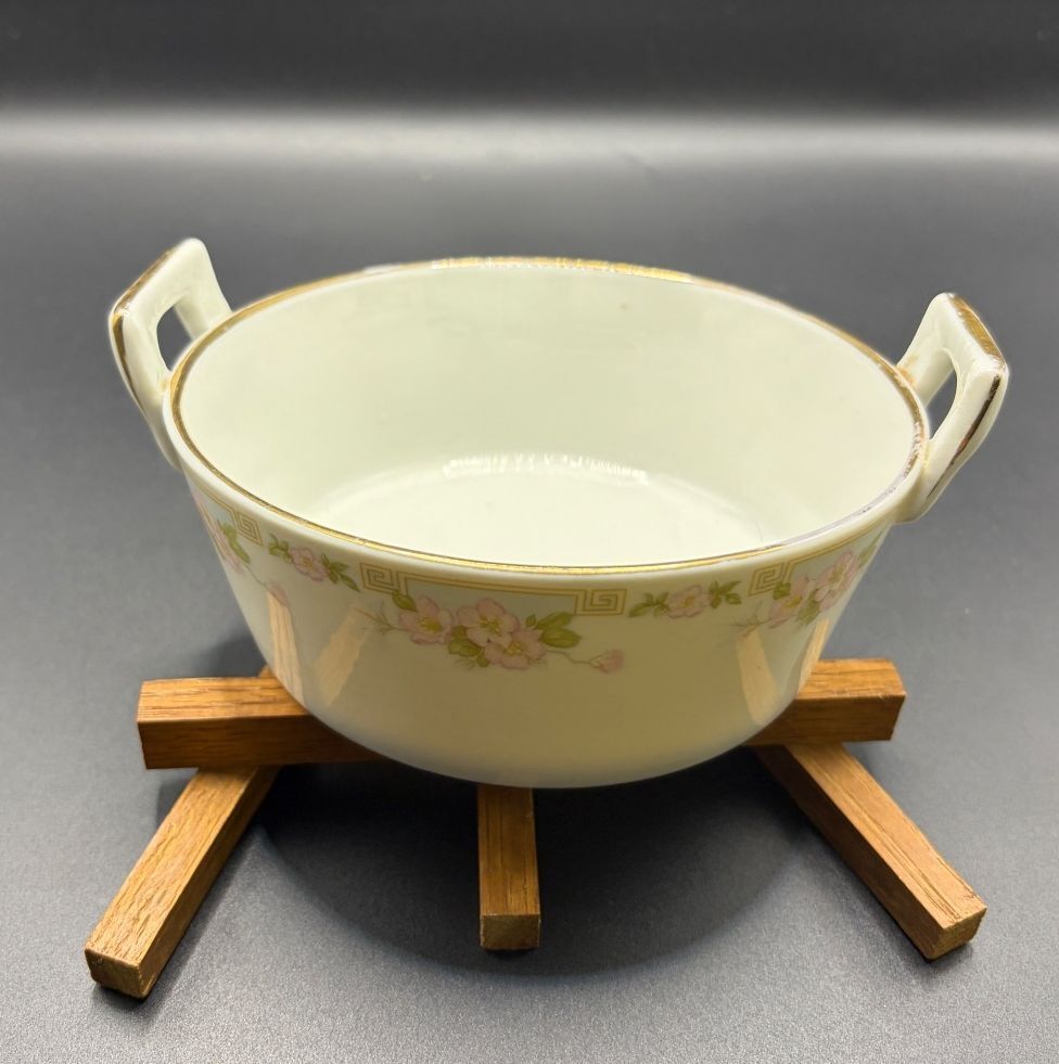 Vintage Buffalo China Floral Pattern Ceramic Serving Bowl with Handles